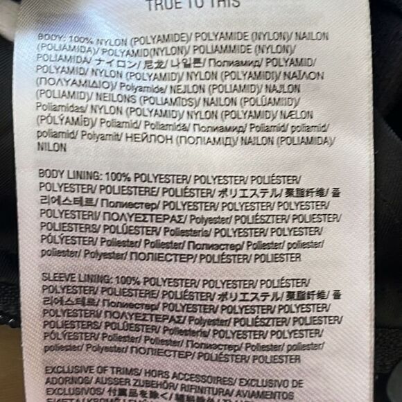 Volcom Water Resistant Wind Breaker Jacket Sz. M - Picture 8 of 11